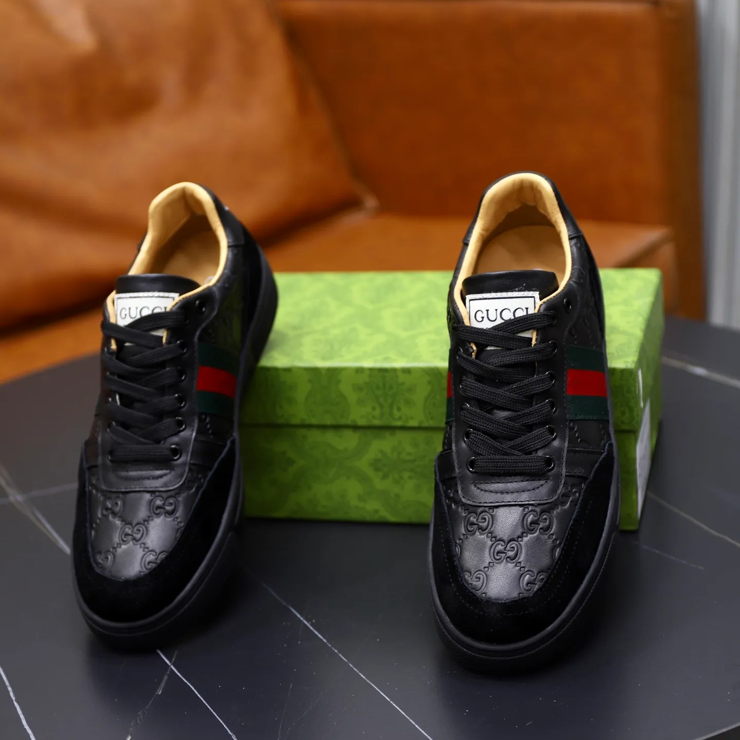 Ex-factory price: 440💰🙅‍♂️🙅‍♂️🙅‍♂️ Brand: GUCCI Standard code: 38-44 (45 customized) Grade: Same as the official website Material: Original leather splicing Comfortable and breathable sheepskin lining Original wear-resistant outsole Style category: Men's fashionable casual shoes Running sneakers Distinguished luxury brand elements Top luxury Color: actual picture color